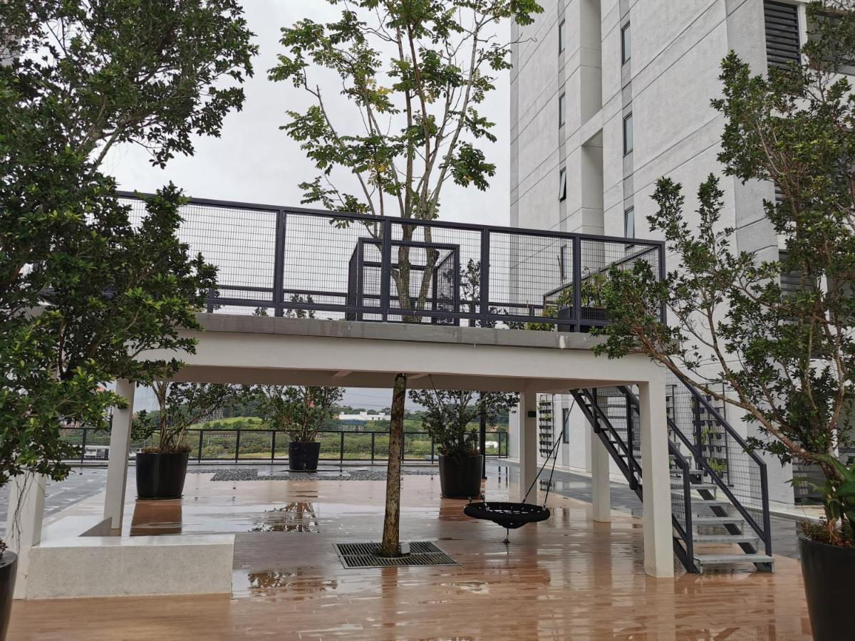 Horizon Suites By Ch Homes, Klia เซปัง ภายนอก รูปภาพ